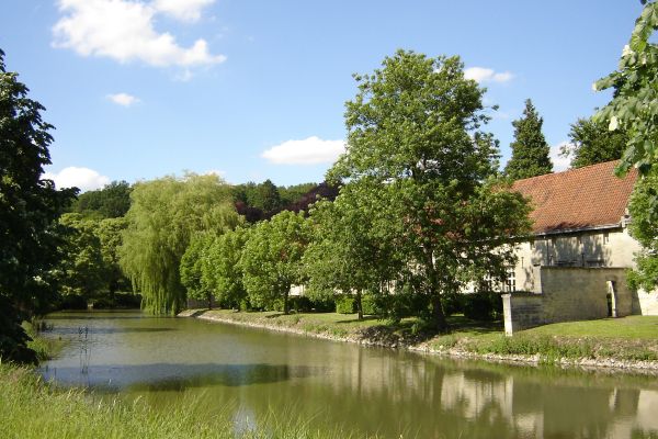 Kasteel Schaloen Hotel en Appartementen (Valkenburg aan de Geul)